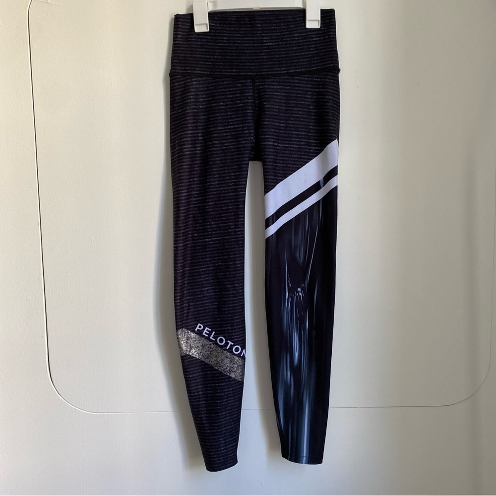 Peloton x WITH leggings M